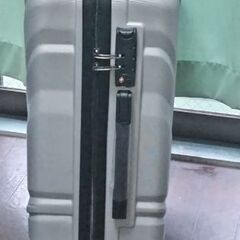 新品未使用 キャリーバッグ S サイズの画像