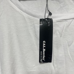 CAL.Berries新品未使用Tシャツの画像
