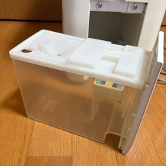 SHARP 衣類乾燥機能付き除湿機 の画像