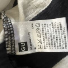 ＧＵ製　長袖Ｔシャツ　メンズ：Ｌ　色　紺色＆白色の画像