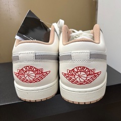 NIKE ナイキ　ジョーダン　新品の画像
