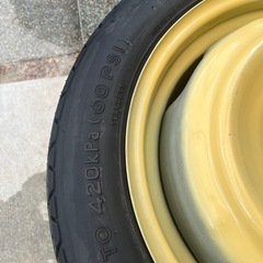 テンパータイヤ　T135/80D16　　の画像