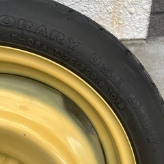 テンパータイヤ　T135/80D16　　の画像