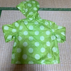 アウター　黄緑　90の画像