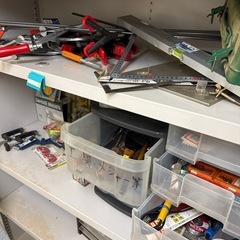 工具やネジ一式の画像