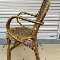 籐のイス（1脚）の画像