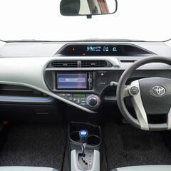 【自社ローン対応】トヨタ アクア 　Ｓ　メモリーナビ　 バックカメラ　ハロゲンの画像