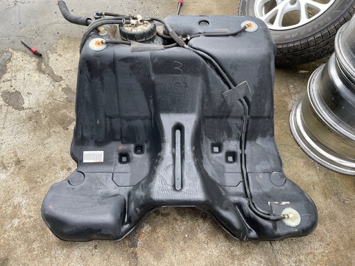 C34ローレル　燃料タンク　ガソリン　s14R33流用に！ジャンク