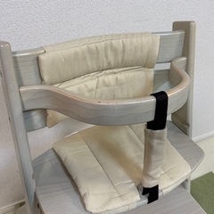 ストッケ類似品　木製ベビーチェアの画像