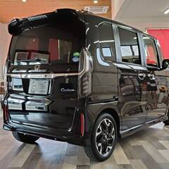 ホンダ　N-BOXカスタム　G・Lホンダセンシング　H23年式　自社ローン　全国対応　頭金不要　保証人不要　８４回払い可　信用情報回復型ローン利用可能の画像