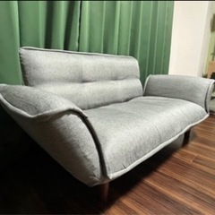【定価約￥20,000】2人用カジュアルカウチソファ（ニトリ）の画像