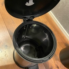 ペダル式ミニゴミ箱の画像