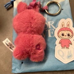 (決まりました)ラブブ　labubu  イニシャル　Q 新品未使用の画像