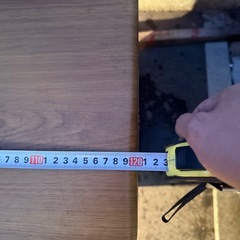 机、作業台の画像