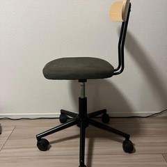 デスクチェア　グレーの画像
