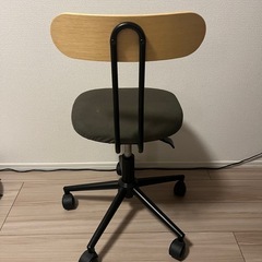 デスクチェア　グレーの画像