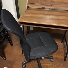 【取り引き先決定】机と椅子