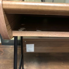 【取り引き先決定】机と椅子の画像