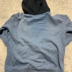 エイチアンドエム　H &M パーカー　キッズ　子供服　サイズ122〜128センチの画像