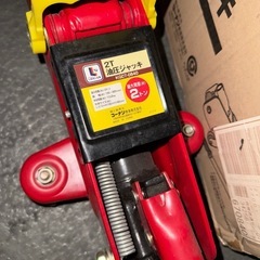 配達可能です フロアジャッキ　冬タイヤ交換　 の画像