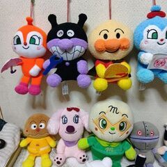 アンパンマン＆キャクターぬいぐるみ14個セットの画像