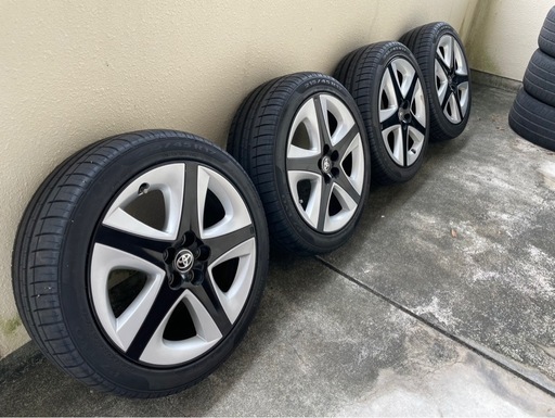 取引中、50プリウス　ツーリング純正ホイール