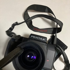 PENTAXの一眼フィルムカメラです　、父が使うていたものまだまだ使えるものの画像