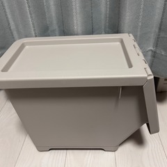 衣装ケースの画像