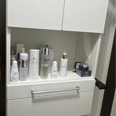 収納家具の画像