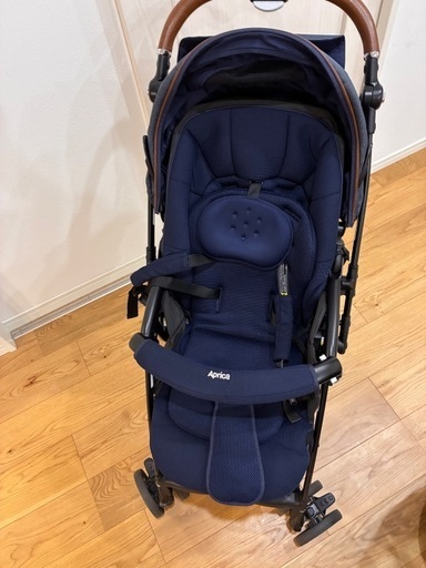 ラクーナビッテクッショッン　アプリカ　ベビーカー