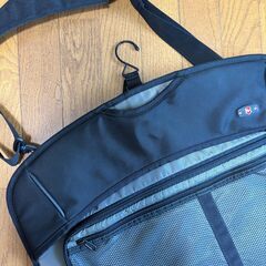 1500円で　ビクトリノックス　ガーメントバッグの画像