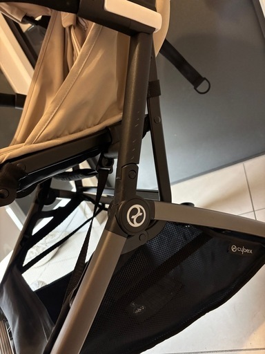 cybex  ORFFO オルフェオ　アーモンドベージュ　バンパーバー付き　　