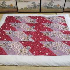 【現地引き取り限定】　客布団　（和もの柄掛け・敷布団）一組　～その１～の画像