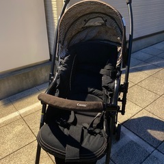 コンビ　ベビーカーの画像