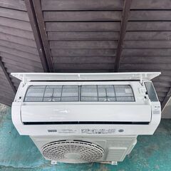 K06549 中古エアコン 日立 2024年製 主に6畳用 冷房能力 2.2KW / 暖房能力2.2KWの画像