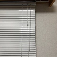 【幅127x丈78cm】アルミブラインド ホワイト 美品の画像
