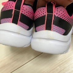 スケッチャーズ靴 19センチの画像