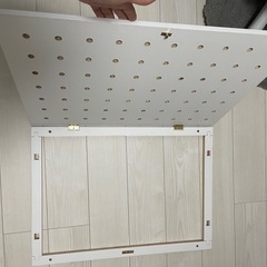 木製有孔ボードの画像