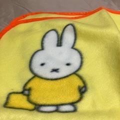 ミッフィブランケットの画像