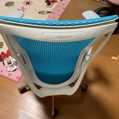 ほぼ未使用 オカムラ シルフィー メッシュ 可動肘 ハイバック チェア 椅子の画像