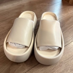【新品未使用】プラットフォームサンダル　厚底サンダル　の画像