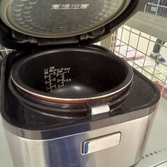 リユースのサカイ栃木店★ジモティ割あり★ Haier 炊飯器 JJ-XP2M31E 3合 22年製 動作確認／クリーニング済み TC11187の画像