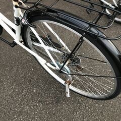 【ジャングルジャングル石川金沢店】 自転車 ホワイト 27インチ 動作確認／クリーニング済みの画像