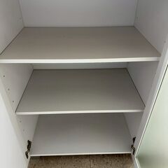 ★リユースのサカイ高崎店★TJ13101  食器棚 白 H89×D42×W89 クリーニング済みの画像