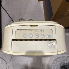 TOSHIBA 除湿乾燥機　2013年製の画像