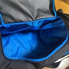 adidas  
ボストンバックの画像