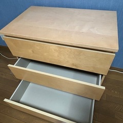３段収納棚の画像