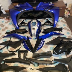 YZF-R3 カウルセット　一台分の画像