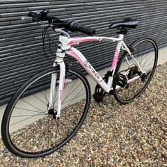 自転車　クロスバイクの画像