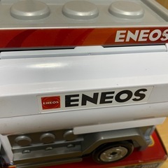 トミカ　ぶるっと給油！ おしごと変形ガソリンスタンド ENEOSの画像